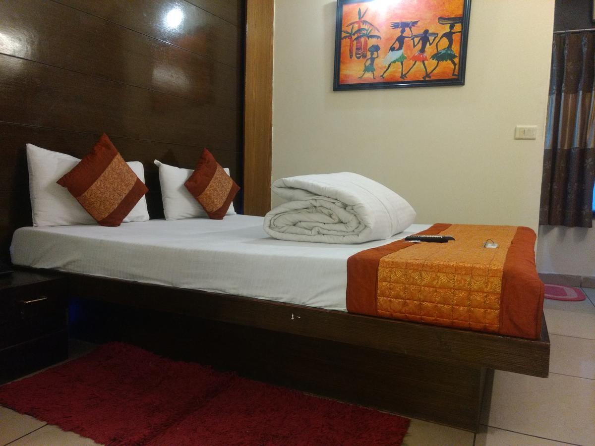Hotel Sun Village Near New Delhi Railway Station Exterior foto